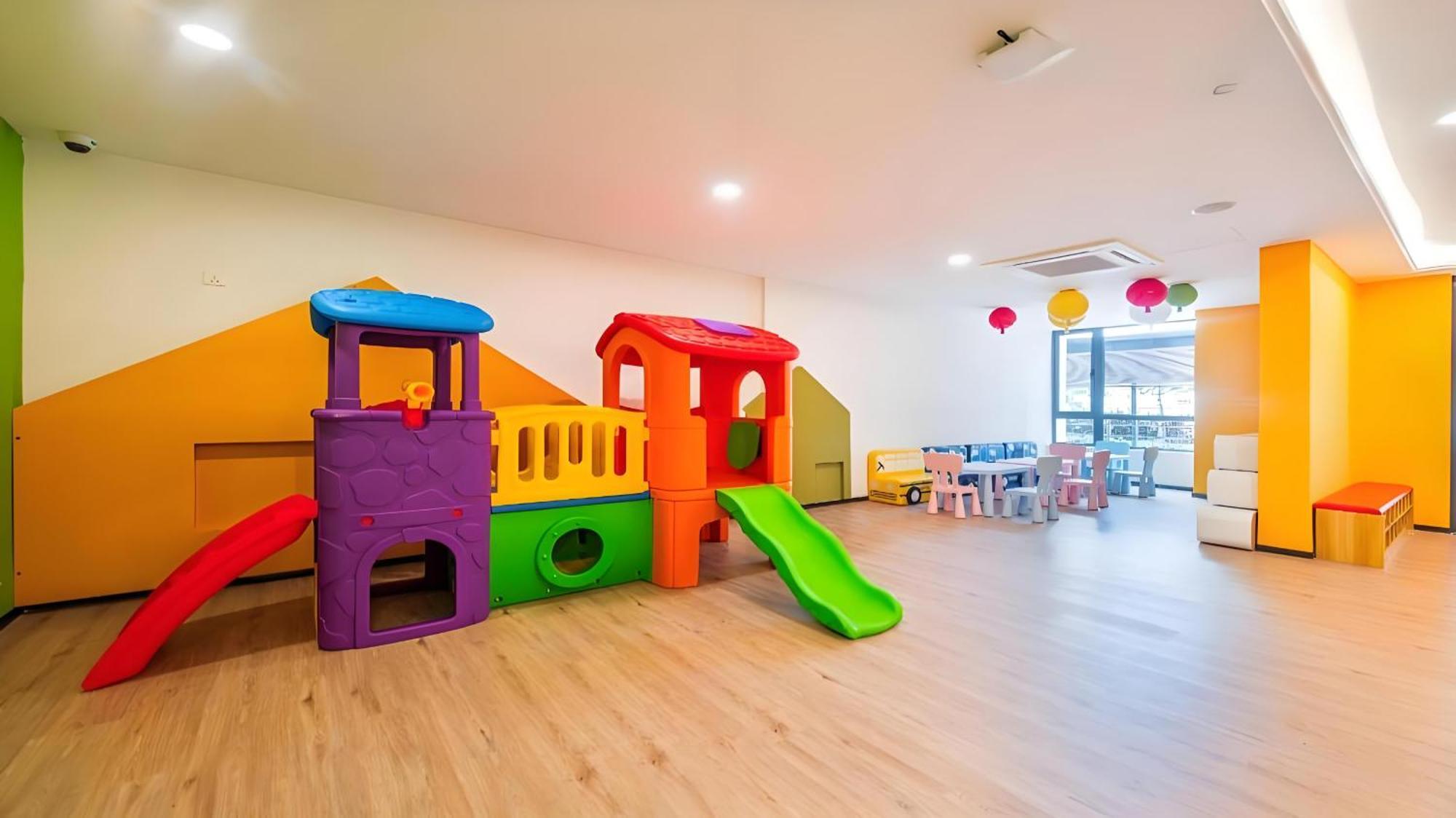 R&f Princess Cove Seine Region By Fuju With Seaview At Jb Centre#adjacent To Singapore#5 Mins Walk To Clq#self Check-in#free Parking Apartment Johor Bahru