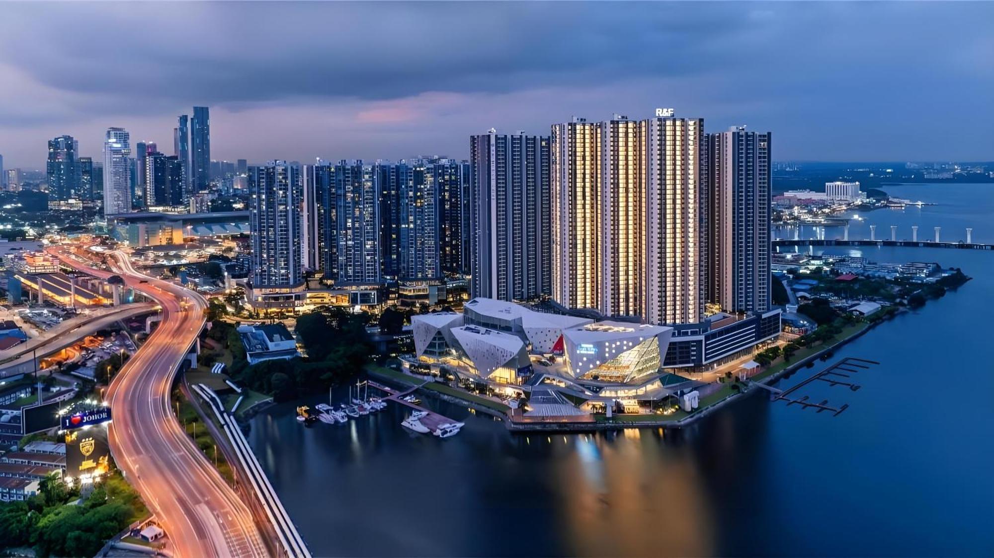 R&f Princess Cove Seine Region By Fuju With Seaview At Jb Centre#adjacent To Singapore#5 Mins Walk To Clq#self Check-in#free Parking Apartment *